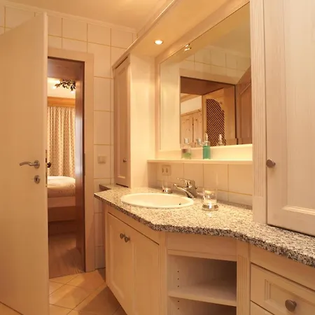 Strasserwirt Отель Санкт-Ульрих-ам-Пиллерзее