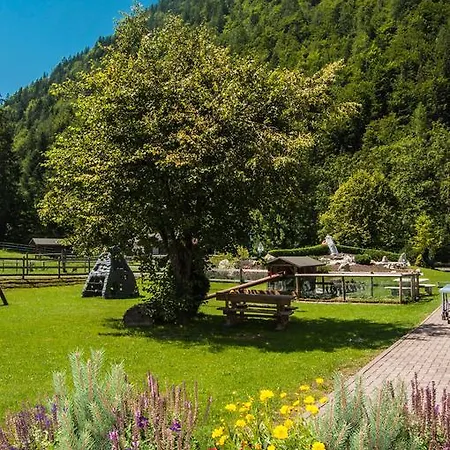 Отель Strasserwirt 4*